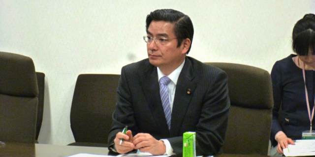 真剣な議論