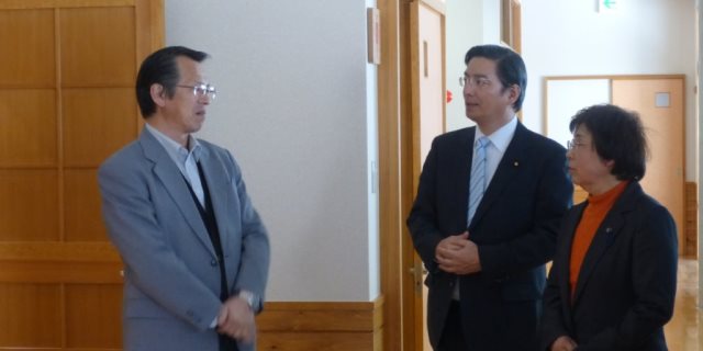 障がい者グループホーム視察(柴田町議と) 写真