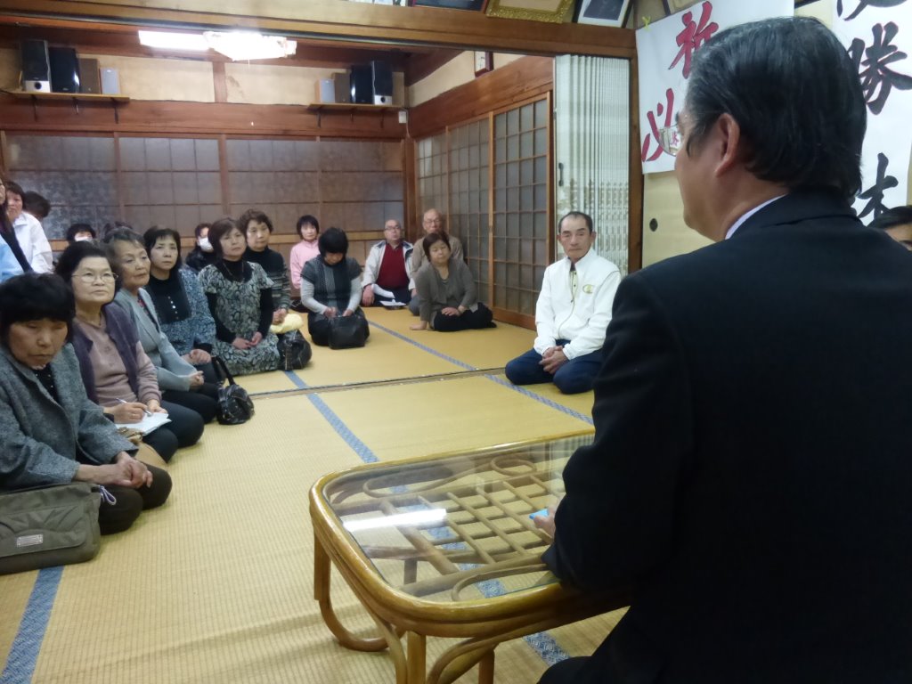 美馬町での国政報告・地域懇談会 写真
