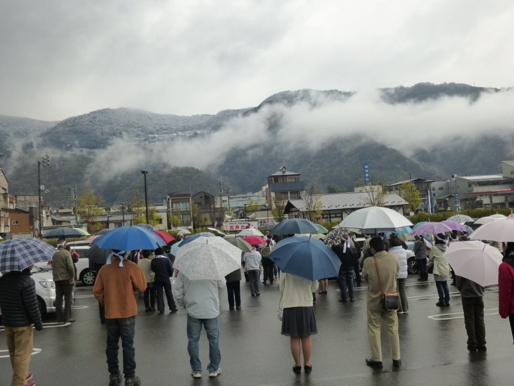 山々に雪 第一声 写真