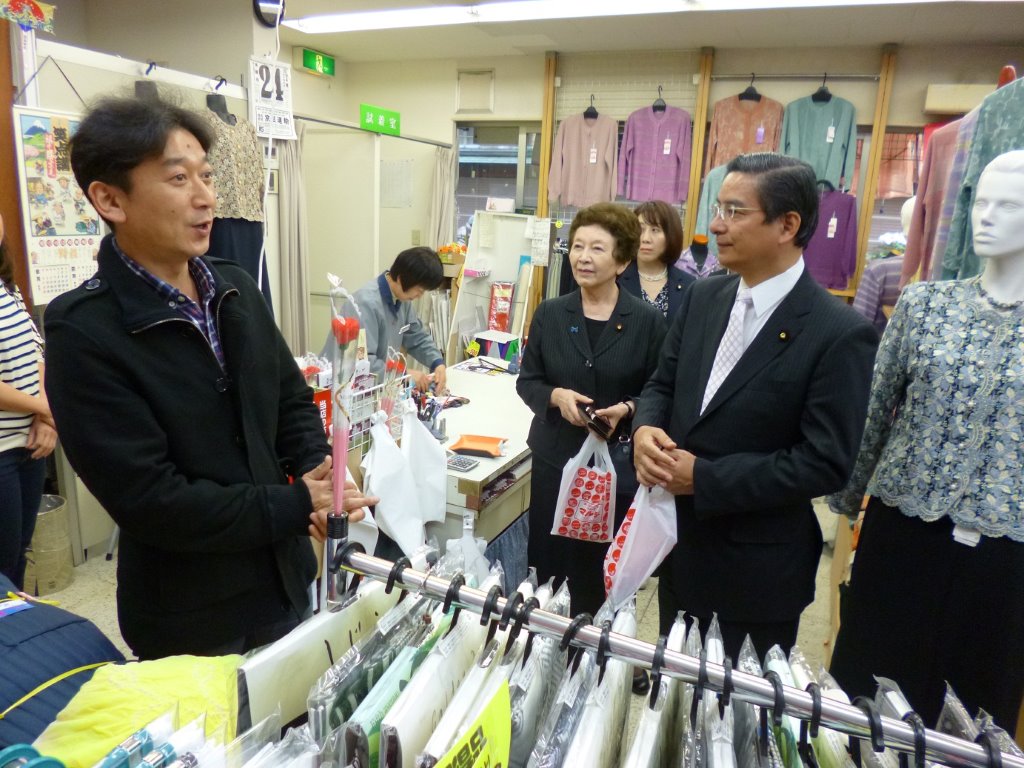 呉服・衣料品店視察 写真