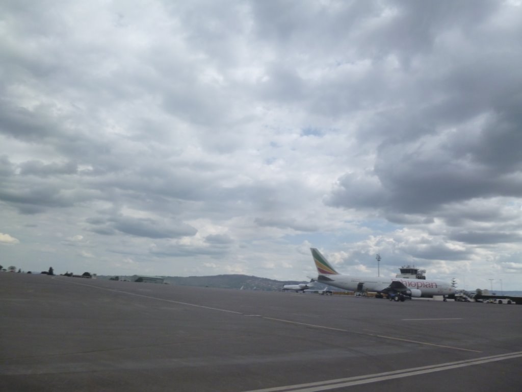 キガリ空港 写真
