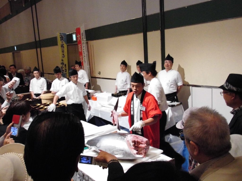 愛媛産マグロ 写真