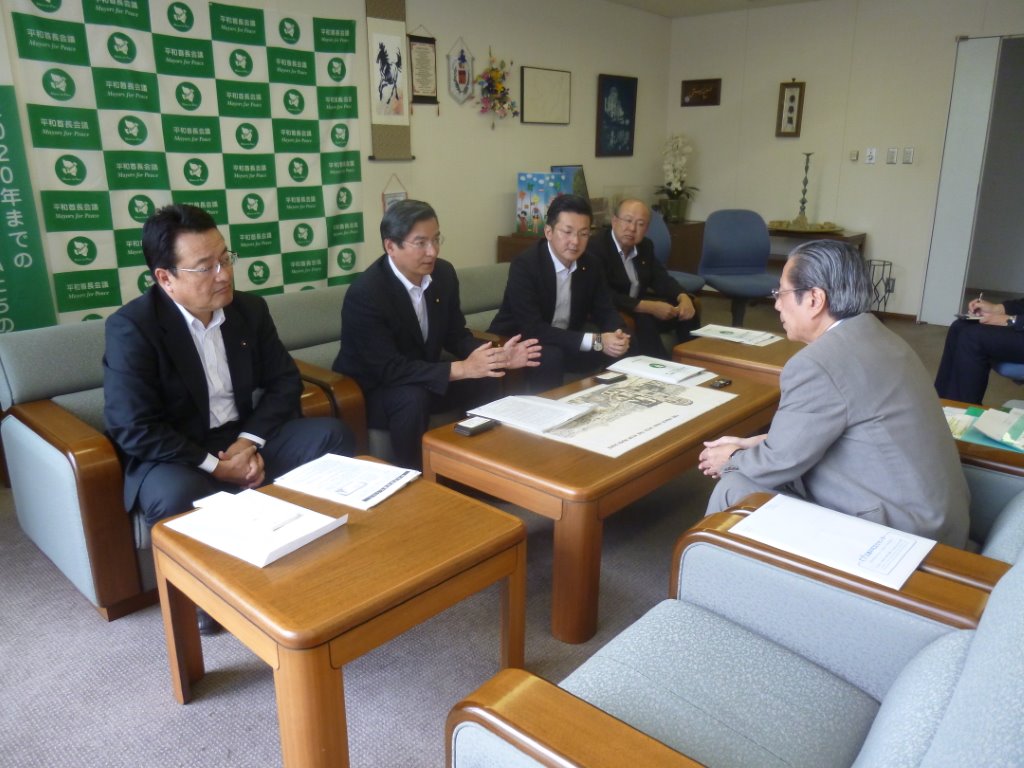 小溝理事長と意見交換 写真