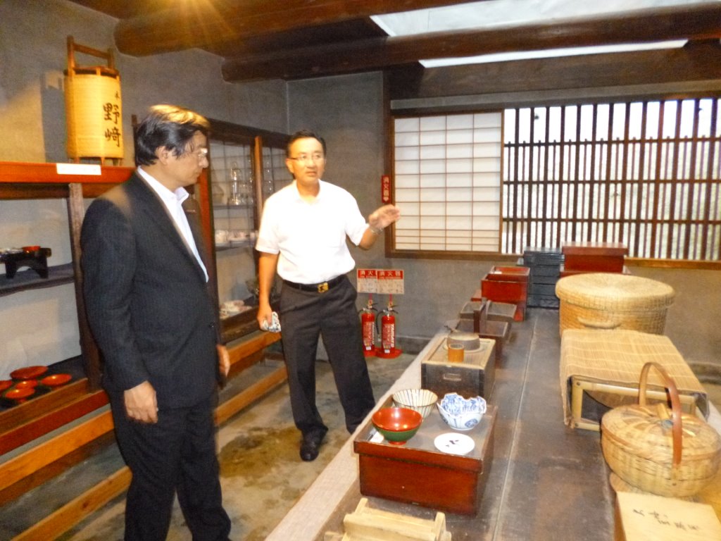 野崎家視察2 写真