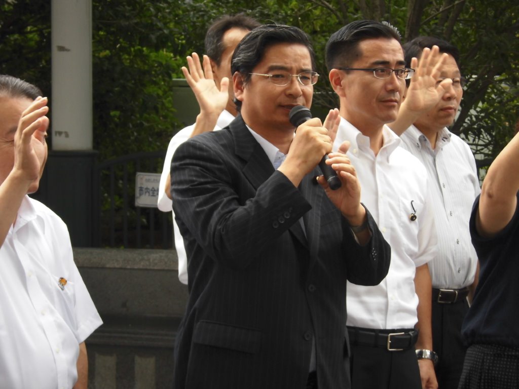 終戦記念街頭演説 写真