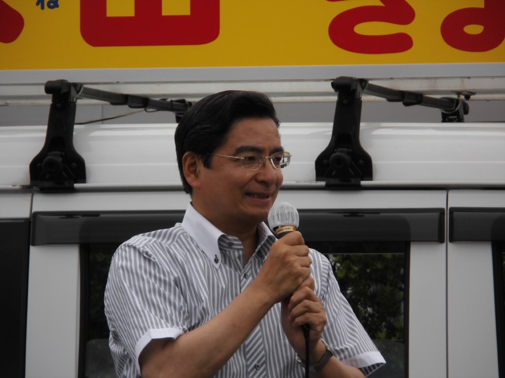 応援演説 写真