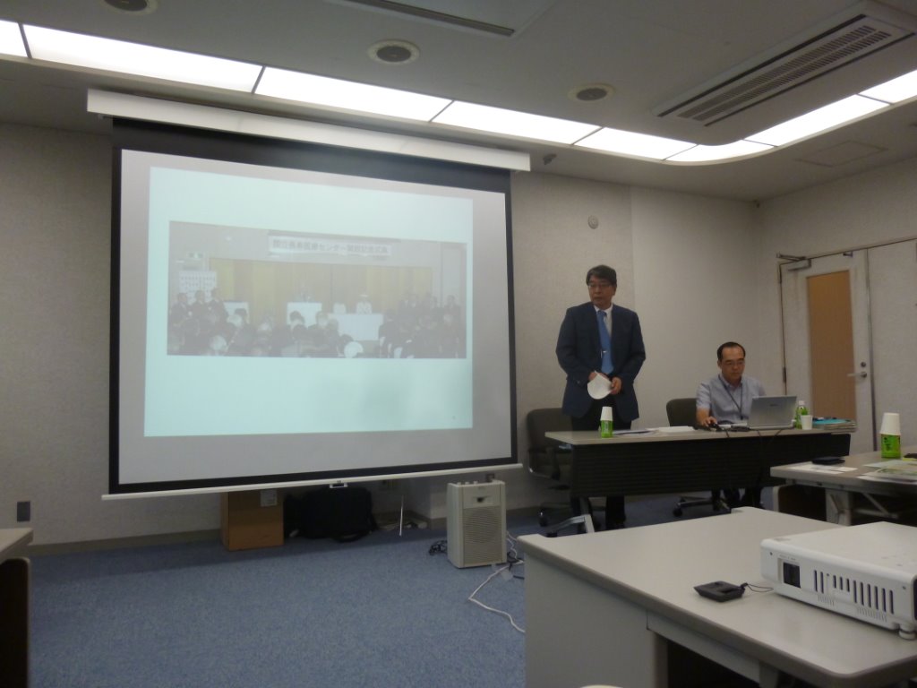 センター概要説明(鳥羽総長等) 写真