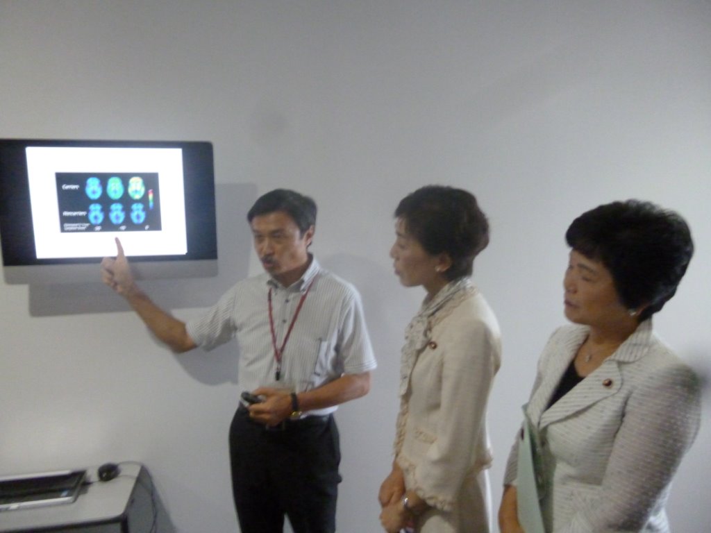 柳沢センター長 写真