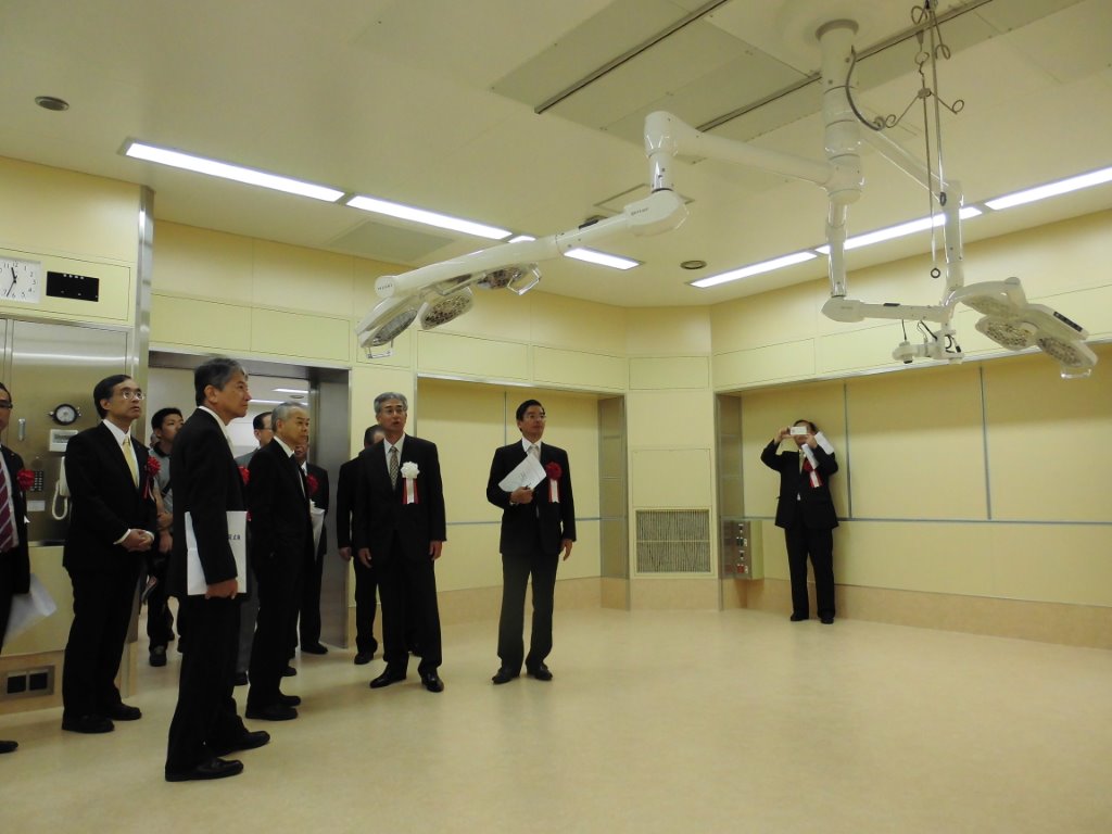 広い手術室 写真