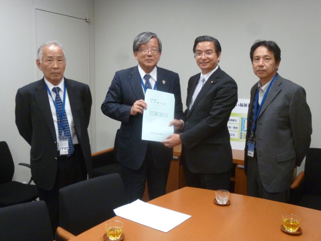 香川県大山会長(さぬき市長) 写真