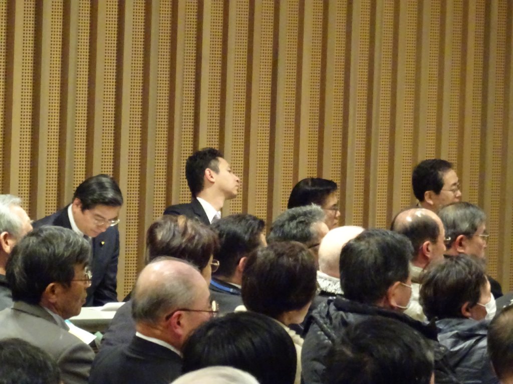4人の国会議員 写真