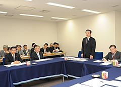 漂流物対策法の骨子案を了承した与党プロジェクトチームの初会合＝９日　衆院第１議員会館