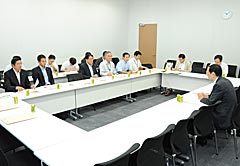 コメの需給見通しで意見交換した党農水部会＝4日　衆院第2議員会館