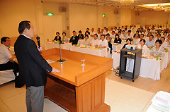 東副代表が出席して開かれた党四国夏季議員研修会＝4日　香川・宇多津町