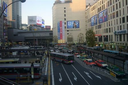 渋谷駅前の風景