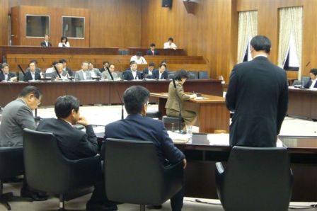 厚生労働委員会