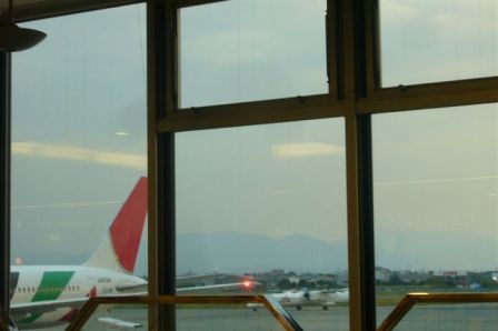 松山空港