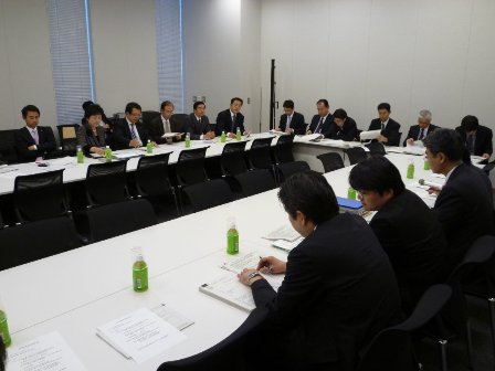 内閣部会