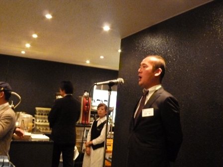 応援歌指揮河野氏