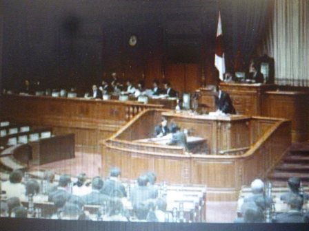 参議院本会議