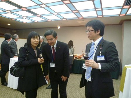ILOアジア太平洋 山本幸子局長・石橋ILO議連事務局次長と