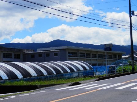 足代小学校