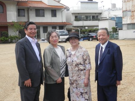 観音寺市にて(安藤市議と地域の方々)