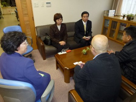 清風園で意見交換
