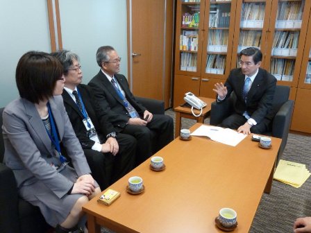 鹿児島県十島村　肥後村長来訪。要望を伺う（東京都）関連記事