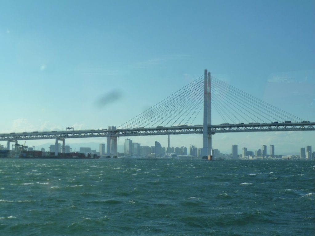 横浜港