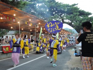 阿波踊り