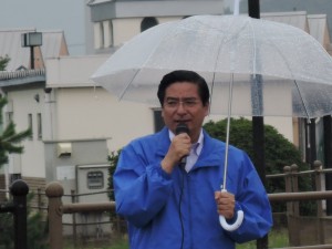 雨の街頭