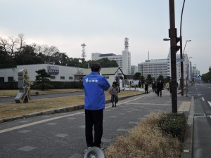 ことでん高松築港駅前