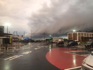 強風と豪雨