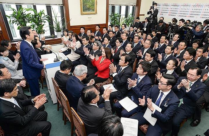 第193回通常国会開幕「経済再生、一億総活躍社会で結果を！」（東京都）