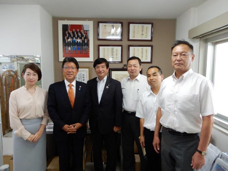 自民党愛媛県第4選挙区 長谷川じゅんじ氏と懇談（愛媛県宇和島市） 参議院議員 山本ひろし[公明党参議院 比例区]