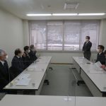 「新型コロナ対策、地域医療で意見交換」鳥取県日野郡﨏田日野町長・白石江府町長 らと(鳥取県日野郡日野町)の様子5