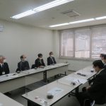 「新型コロナ対策、地域医療で意見交換」鳥取県日野郡﨏田日野町長・白石江府町長 らと(鳥取県日野郡日野町)の様子7
